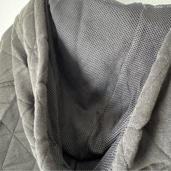 NWT ZYIA Black Quilted Triad Hoodie Size Large Athleisure Fall Autumn Comfort - Picture 10 of 14